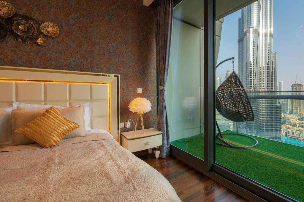 First Class 3Br With Full Burj Khalifa And Fountain View دبي المظهر الخارجي الصورة
