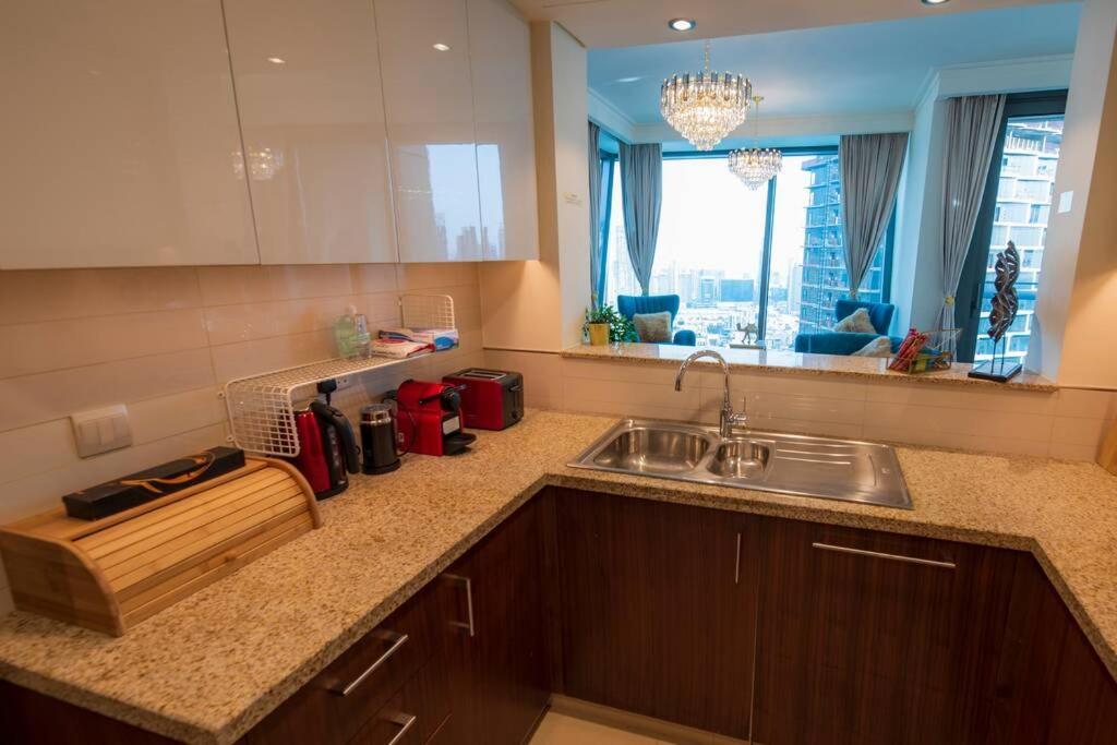 First Class 3Br With Full Burj Khalifa And Fountain View دبي المظهر الخارجي الصورة